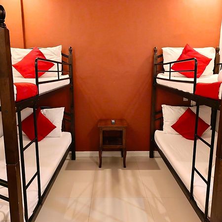 โอโย 402 รอยัล พาร์ค โฮเทล พนักงานฉีดวัคซีนแล้ว Hotel Puerto Princesa ภายนอก รูปภาพ