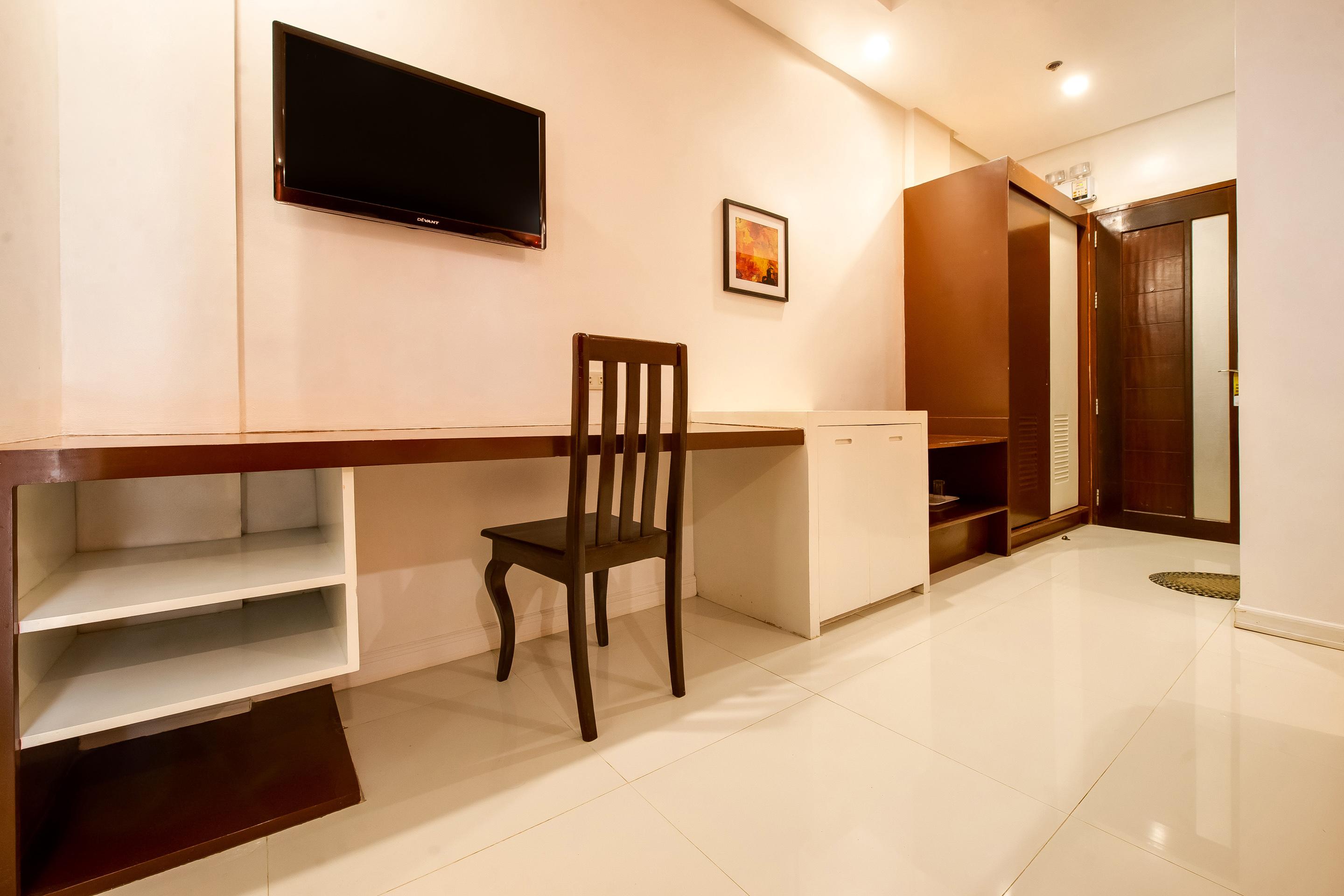 โอโย 402 รอยัล พาร์ค โฮเทล พนักงานฉีดวัคซีนแล้ว Hotel Puerto Princesa ภายนอก รูปภาพ