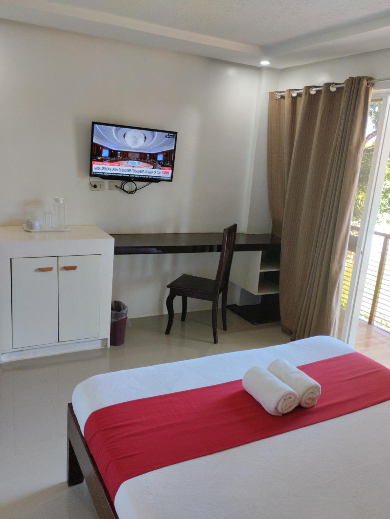 โอโย 402 รอยัล พาร์ค โฮเทล พนักงานฉีดวัคซีนแล้ว Hotel Puerto Princesa ภายนอก รูปภาพ