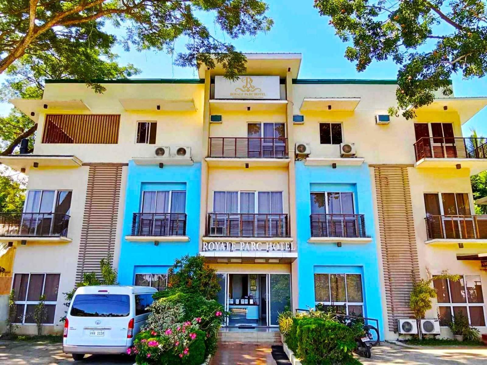 โอโย 402 รอยัล พาร์ค โฮเทล พนักงานฉีดวัคซีนแล้ว Hotel Puerto Princesa ภายนอก รูปภาพ